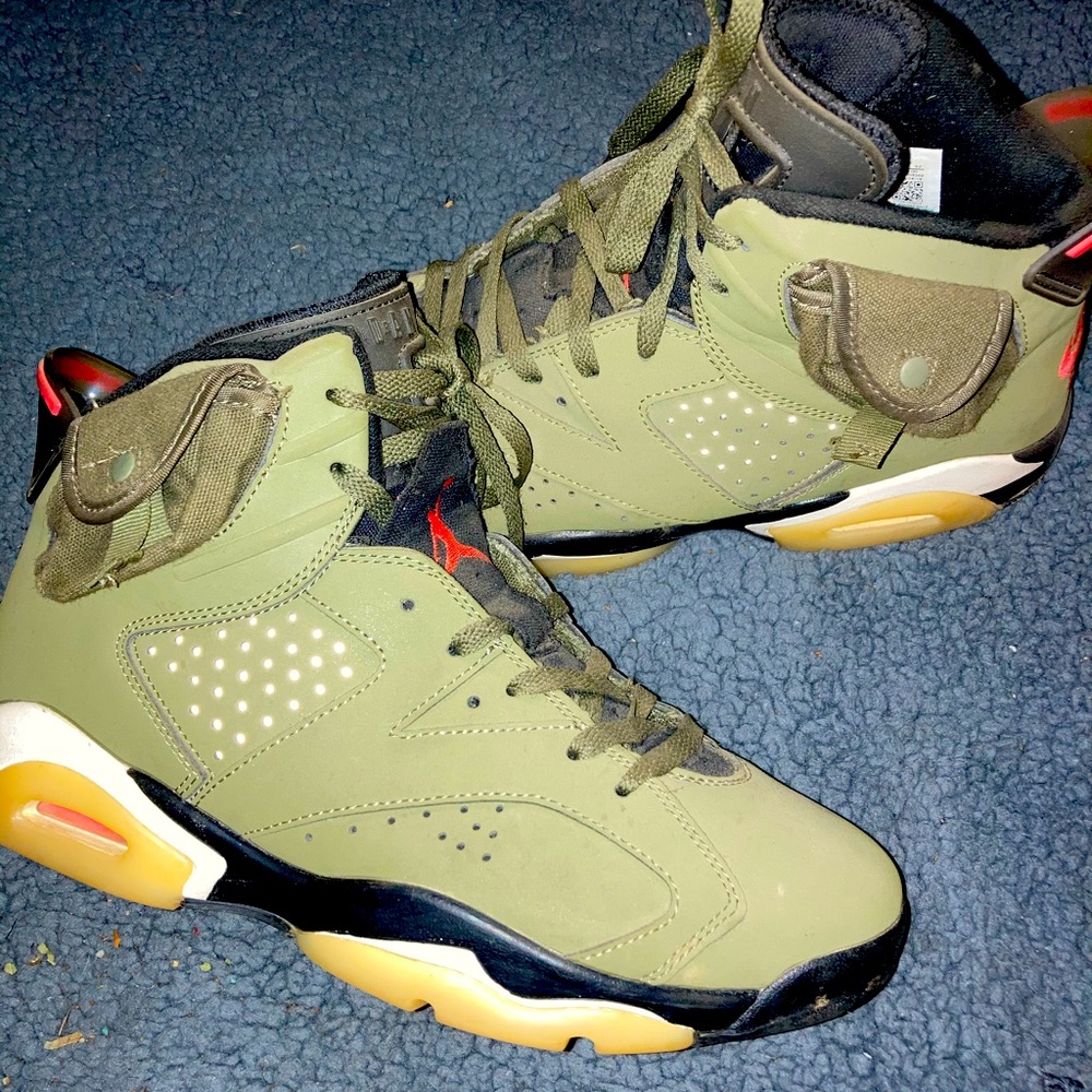 Jordan. Travis Scott’s Cactus jacks. Size 10.